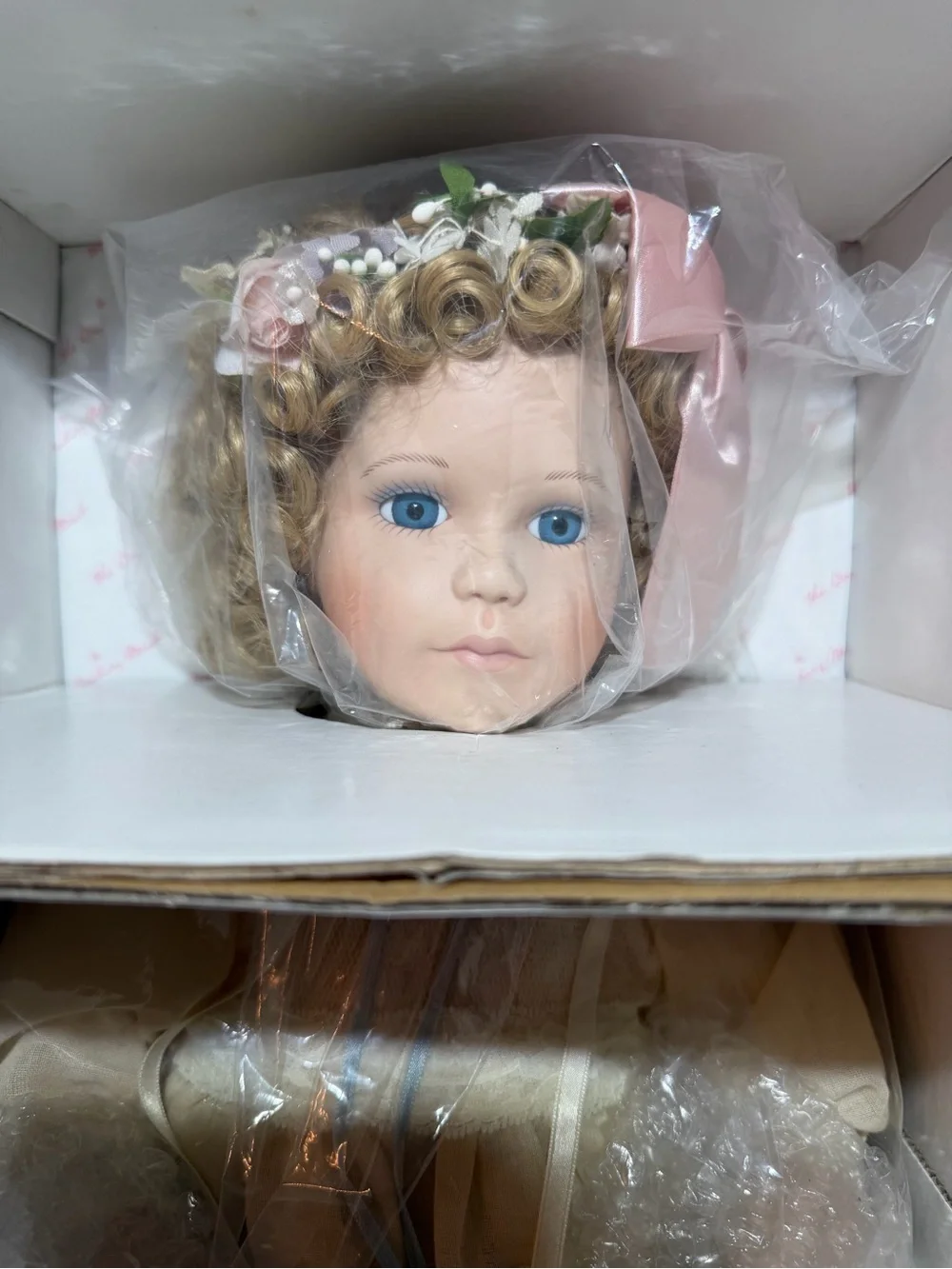 MINT VICTORIAN CHILDREN HAND CRAFTED 'GOLDIE'1989 DOLL BY JAN HAGARA 21